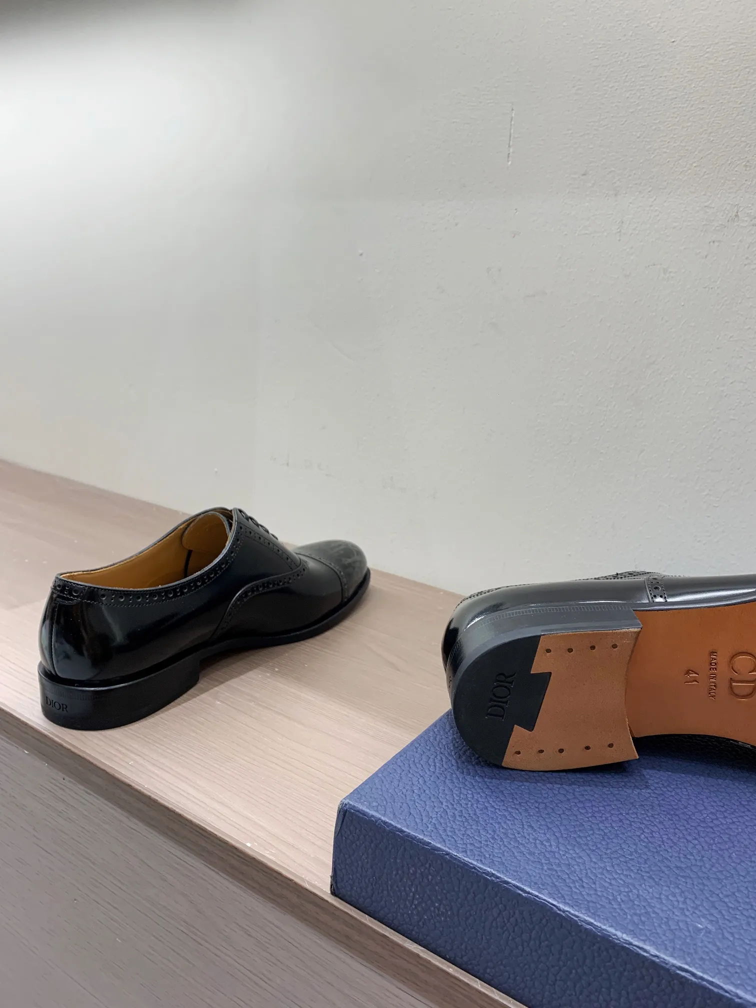 [Dior] Top P: 960💰 Standard code 39-44 (38.45.46 custom-made, non-returnable and non-exchangeable) Dior Dior's latest high-end men's boutique casual leather shoes, imported cowhide upper, water-dyed cowhide lining, imported leather outsole, perfect details are impeccable.